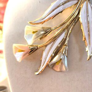 Vintage Celluloid Retro 1920s Large Enamel Metal Calla Flower Pin Brooch
